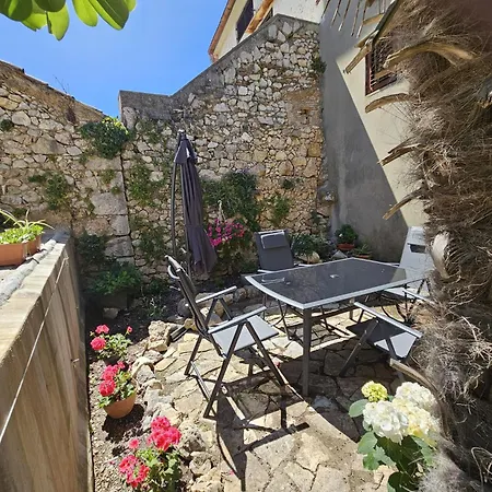 Forever Oasis Vrbnik (Primorje-Gorski Kotar)