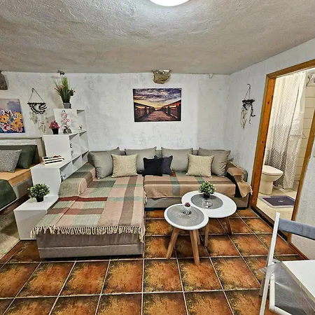 Διαμέρισμα Forever Oasis