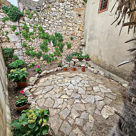 Forever Oasis Vrbnik (Primorje-Gorski Kotar)